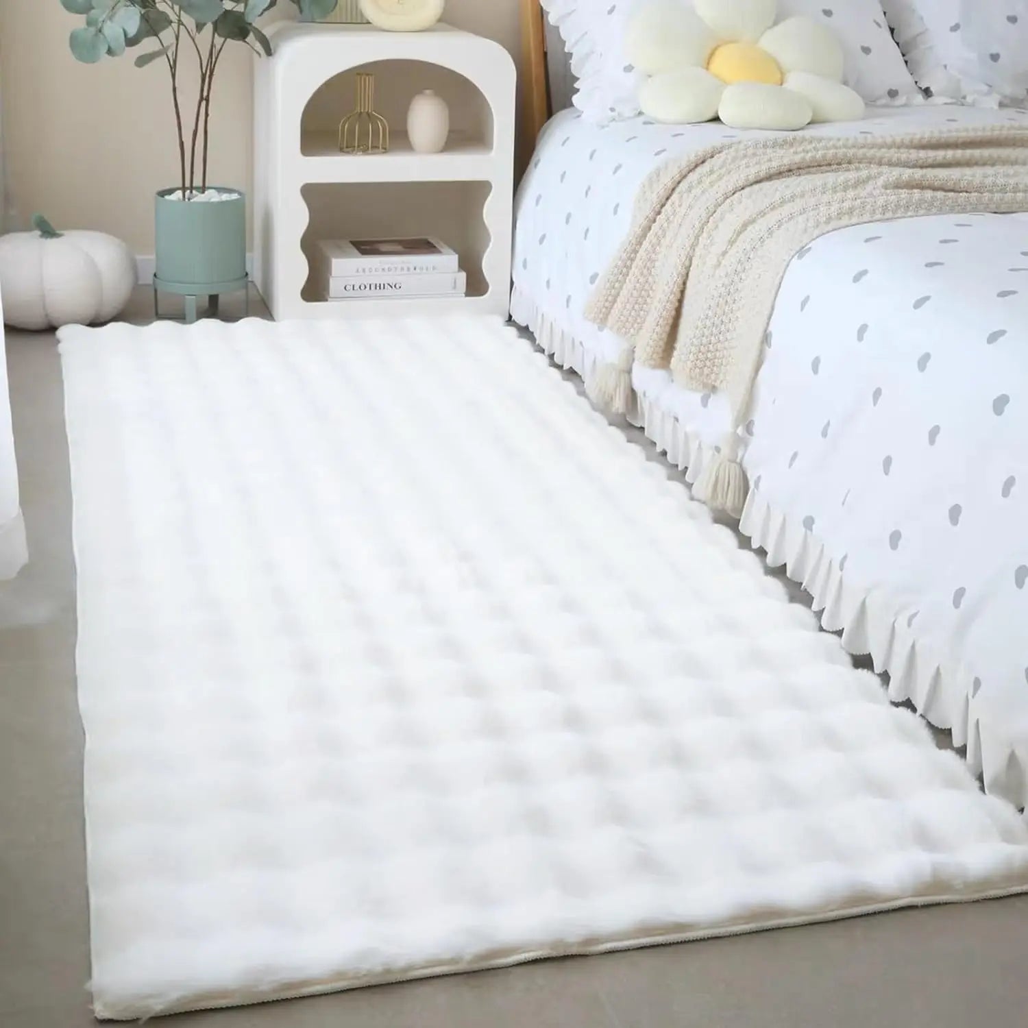 Rabbit Fur Area Rug–Soft Thick Non-Slip Waterproof Machine-Washable for Living Room and Bedroom Decor
