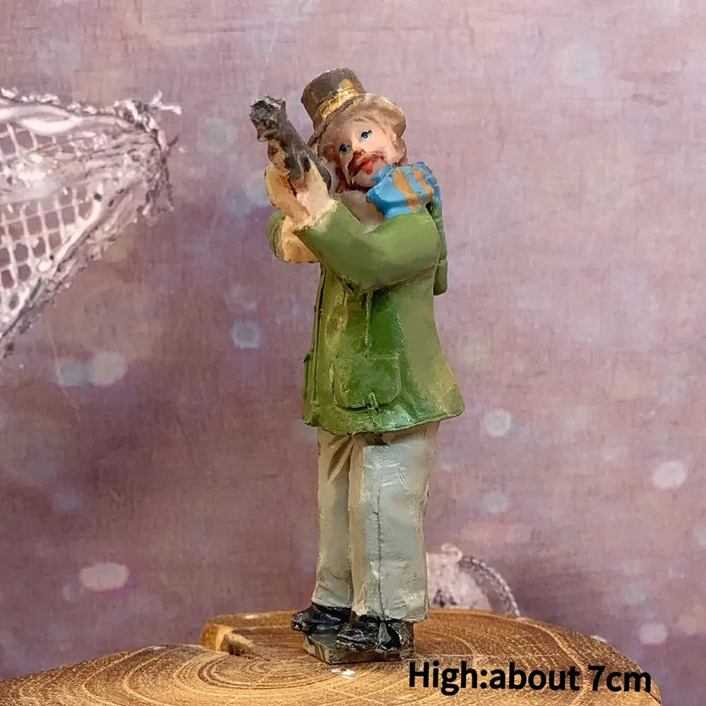 Vintage Victorian Winter Town Mini Resin Figurines, Christmas Scene Layout Ornaments, Holiday Travel Collectible Gifts