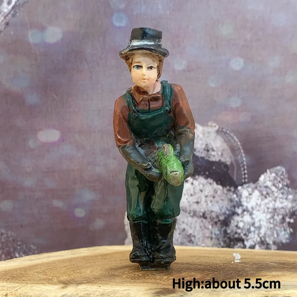 Vintage Victorian Winter Town Mini Resin Figurines, Christmas Scene Layout Ornaments, Holiday Travel Collectible Gifts