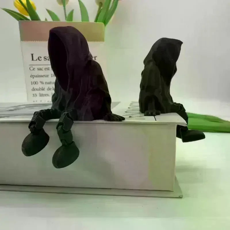3D Printed Faceless Ghost Statue Ornament Gothic Death Theme Home Decor Ghostly Face Home Decoration Ghost Statue