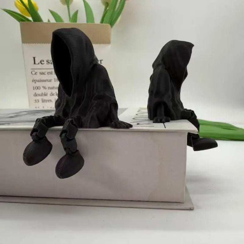 3D Printed Faceless Ghost Statue Ornament Gothic Death Theme Home Decor Ghostly Face Home Decoration Ghost Statue