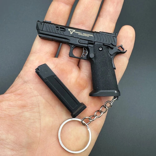 2025 New 1:3 Alloy Shell Ejection G34  Viper Keychain Gun Toy Model Detachable Decompression Toy Men's Gift Home Decor
